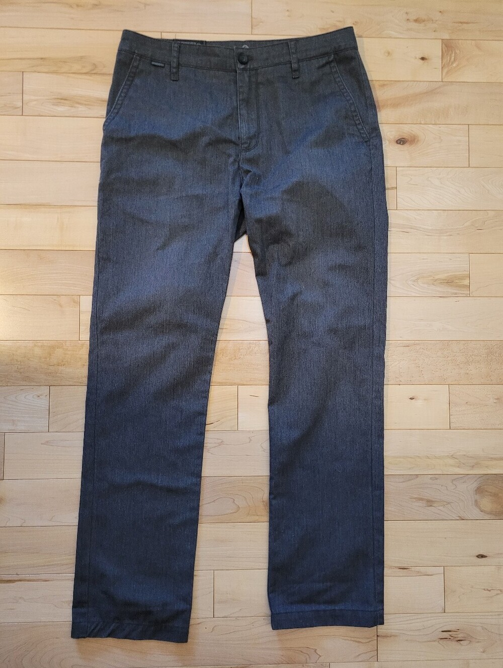 Quiksilver men's size 32 gray pants